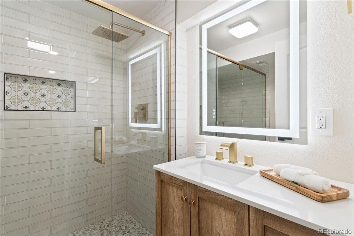 MLS Image #41 for 4505 s yosemite street,denver, Colorado