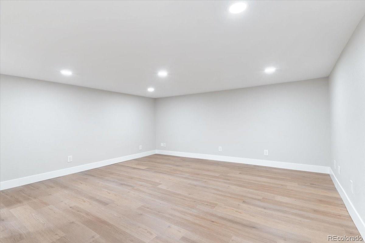 MLS Image #42 for 4505 s yosemite street,denver, Colorado