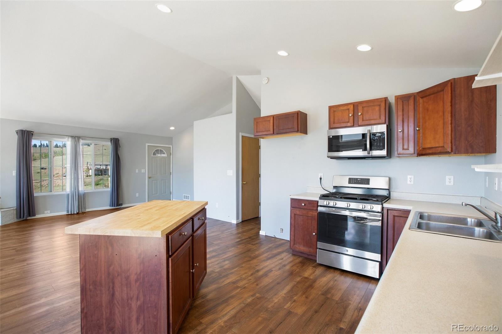 MLS Image #10 for 1536  county road 1 ,cripple creek, Colorado