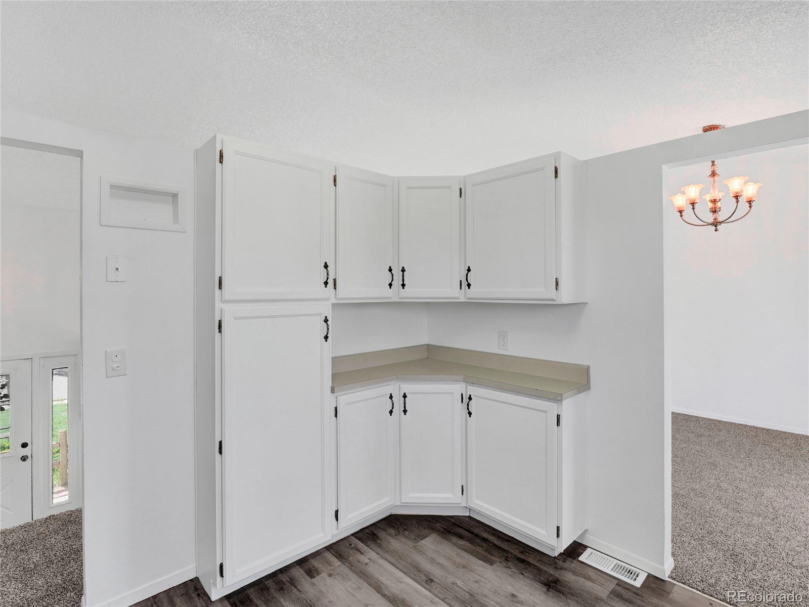 MLS Image #6 for 7660  bell drive,colorado springs, Colorado