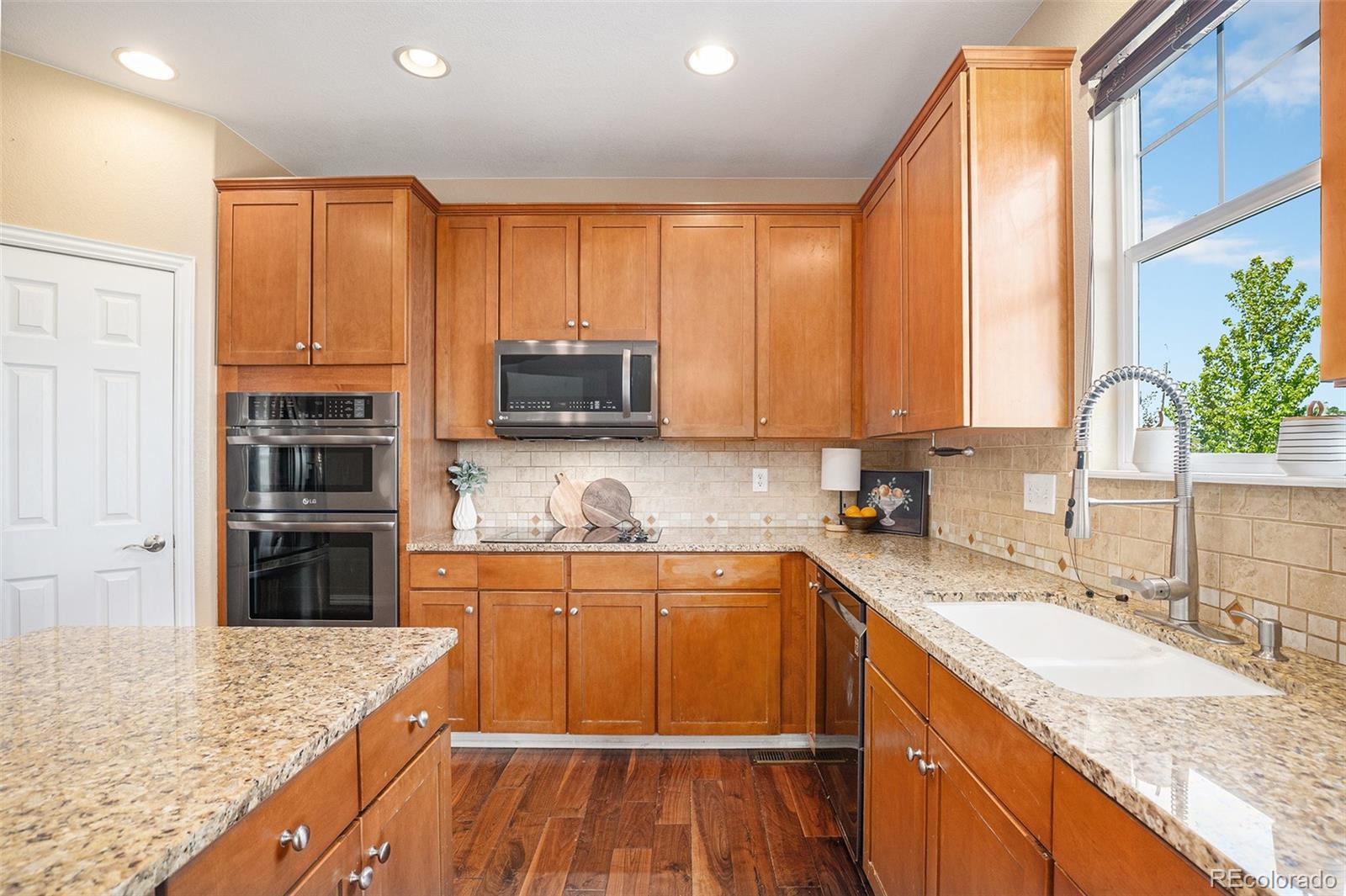 MLS Image #7 for 7624  russell court,arvada, Colorado