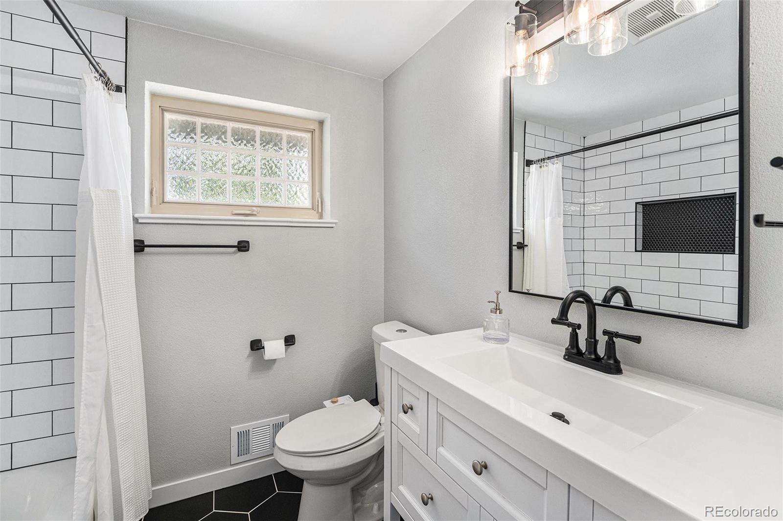 MLS Image #14 for 6538 s lee court,centennial, Colorado
