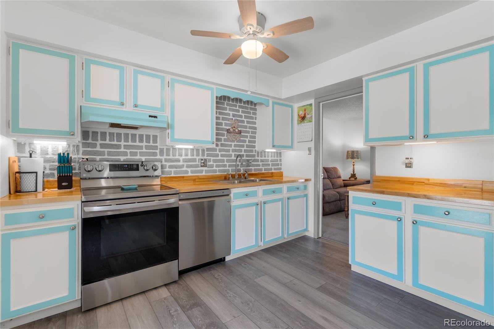 MLS Image #8 for 2112 s olathe street,aurora, Colorado