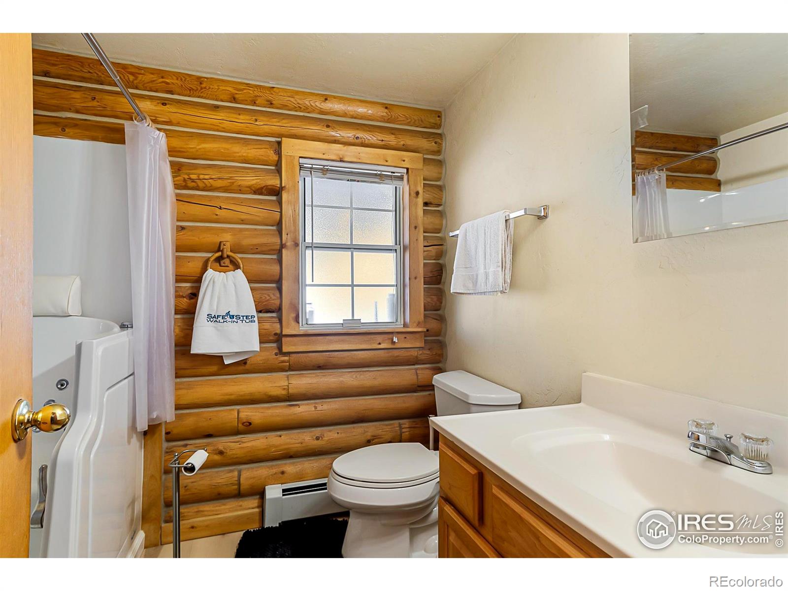 MLS Image #15 for 490  gordon court,livermore, Colorado