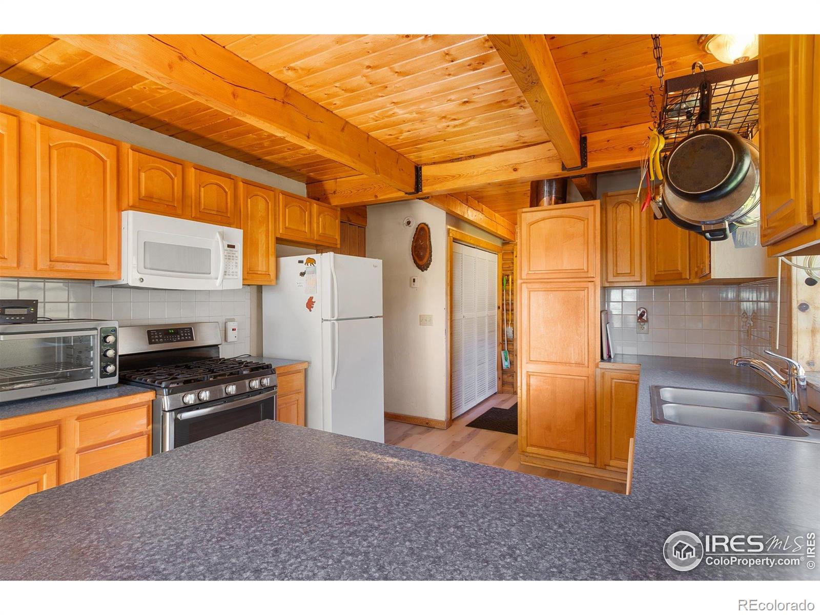 MLS Image #8 for 490  gordon court,livermore, Colorado