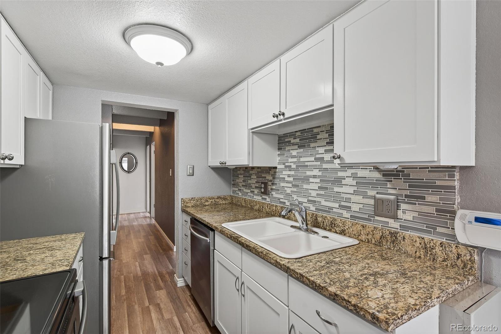MLS Image #10 for 100 s clarkson street,denver, Colorado