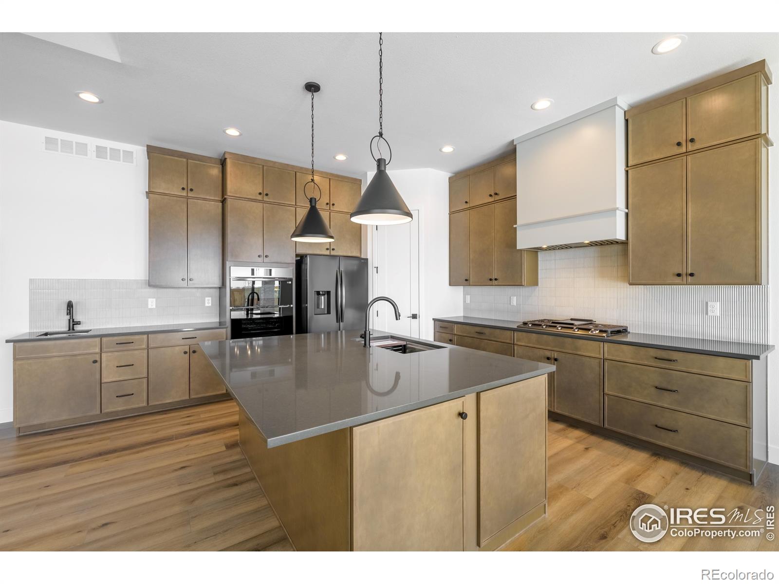 MLS Image #3 for 124  boxwood drive,windsor, Colorado