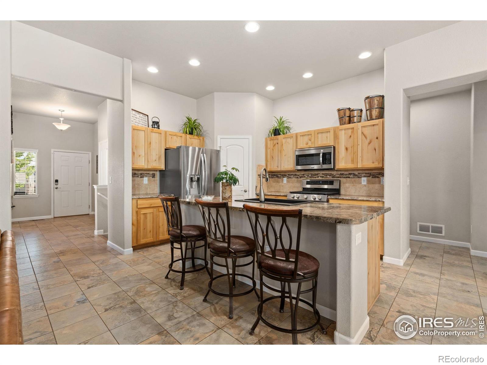 MLS Image #4 for 871  shade tree drive,windsor, Colorado