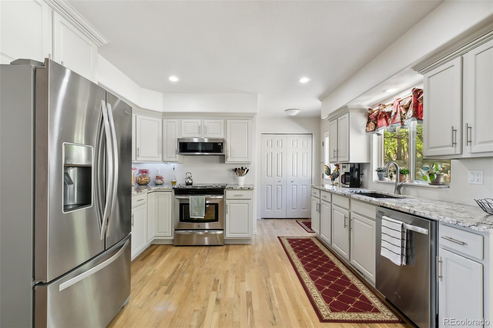 MLS Image #15 for 5370  broadmoor bluffs drive,colorado springs, Colorado