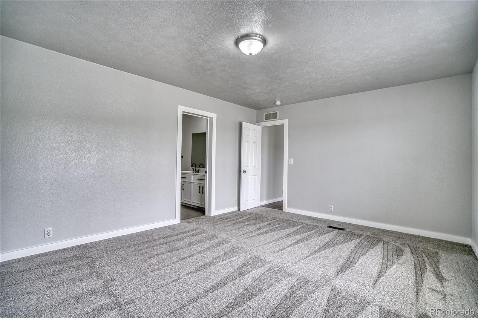 MLS Image #14 for 15658  county road 49 ,la salle, Colorado