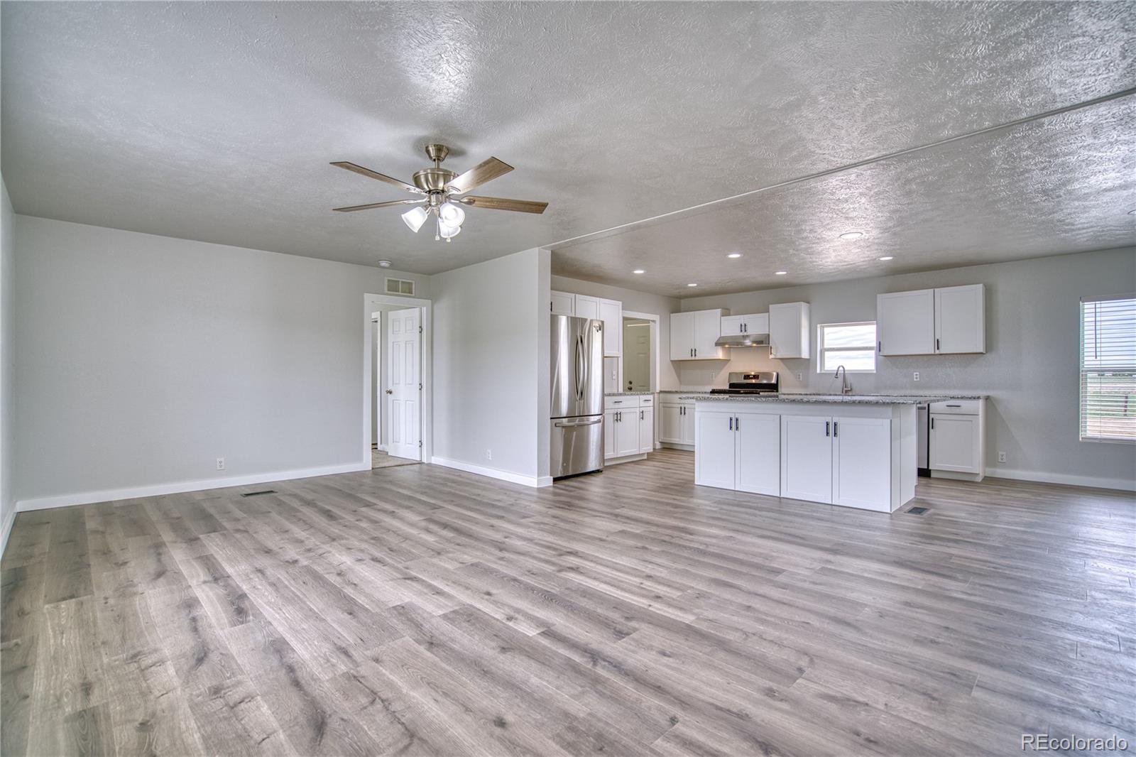 MLS Image #4 for 15658  county road 49 ,la salle, Colorado