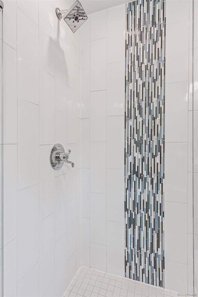 MLS Image #12 for 260 s jasmine street,denver, Colorado