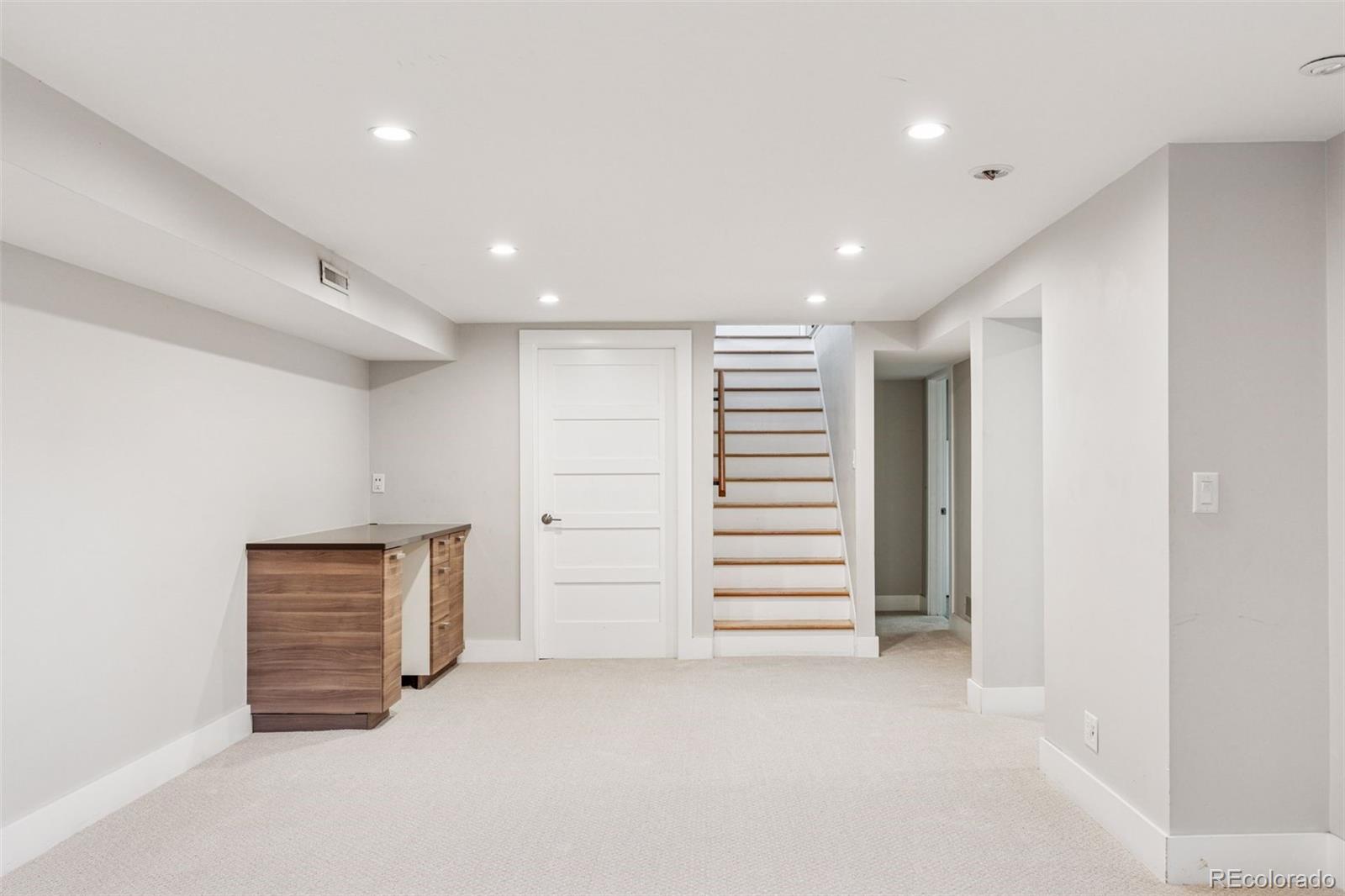 MLS Image #18 for 260 s jasmine street,denver, Colorado