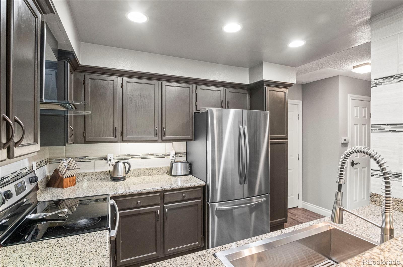 MLS Image #9 for 943 s fairplay street,aurora, Colorado