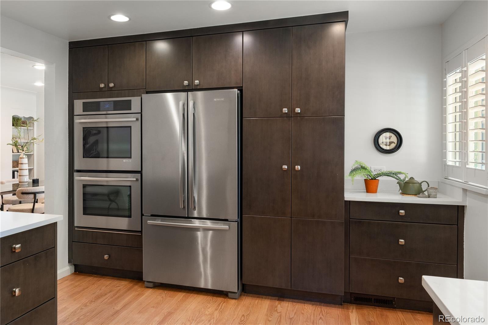 MLS Image #16 for 801 s harrison street,denver, Colorado