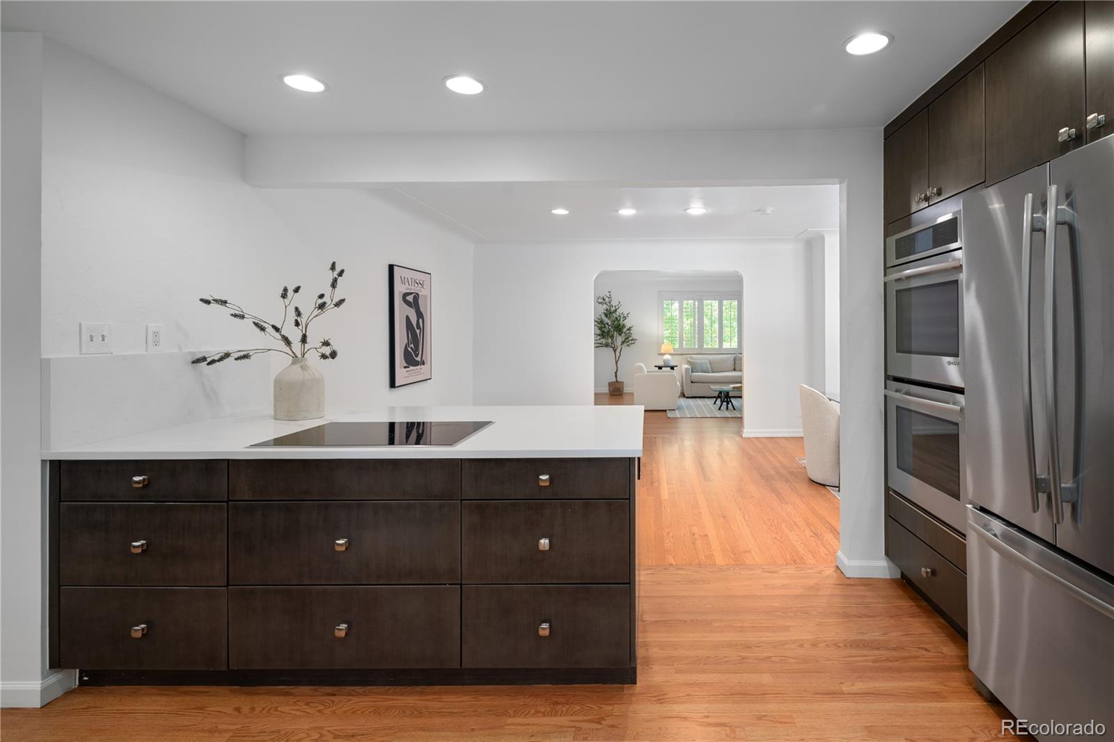 MLS Image #18 for 801 s harrison street,denver, Colorado