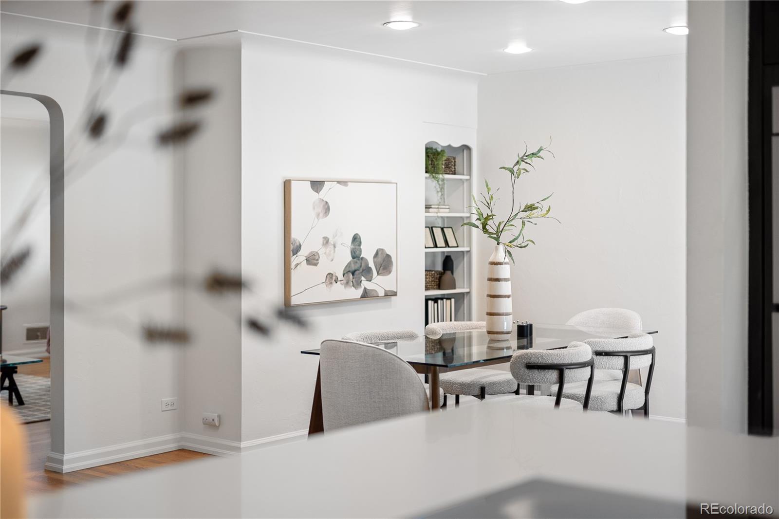 MLS Image #20 for 801 s harrison street,denver, Colorado
