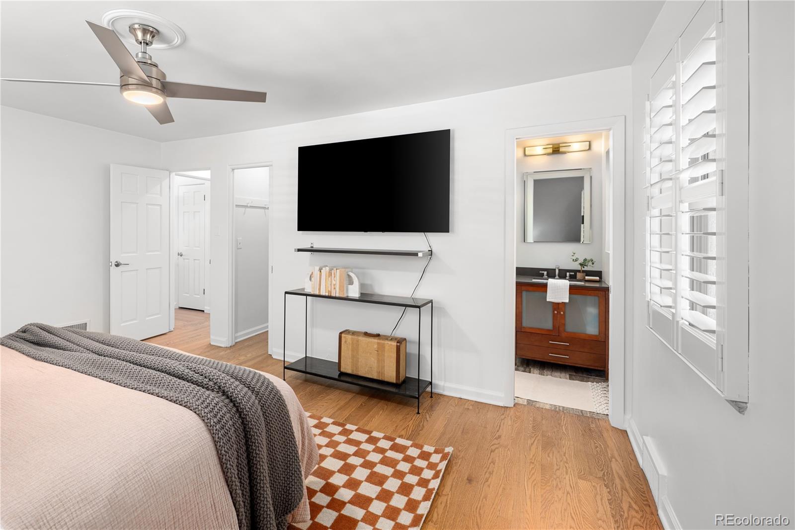 MLS Image #26 for 801 s harrison street,denver, Colorado