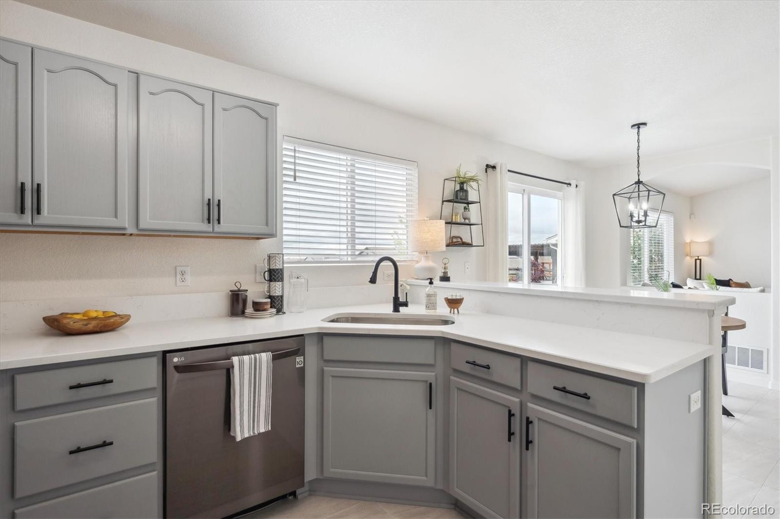 MLS Image #15 for 9625  bighorn way,littleton, Colorado