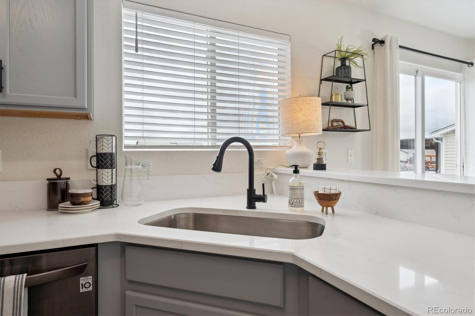 MLS Image #16 for 9625  bighorn way,littleton, Colorado