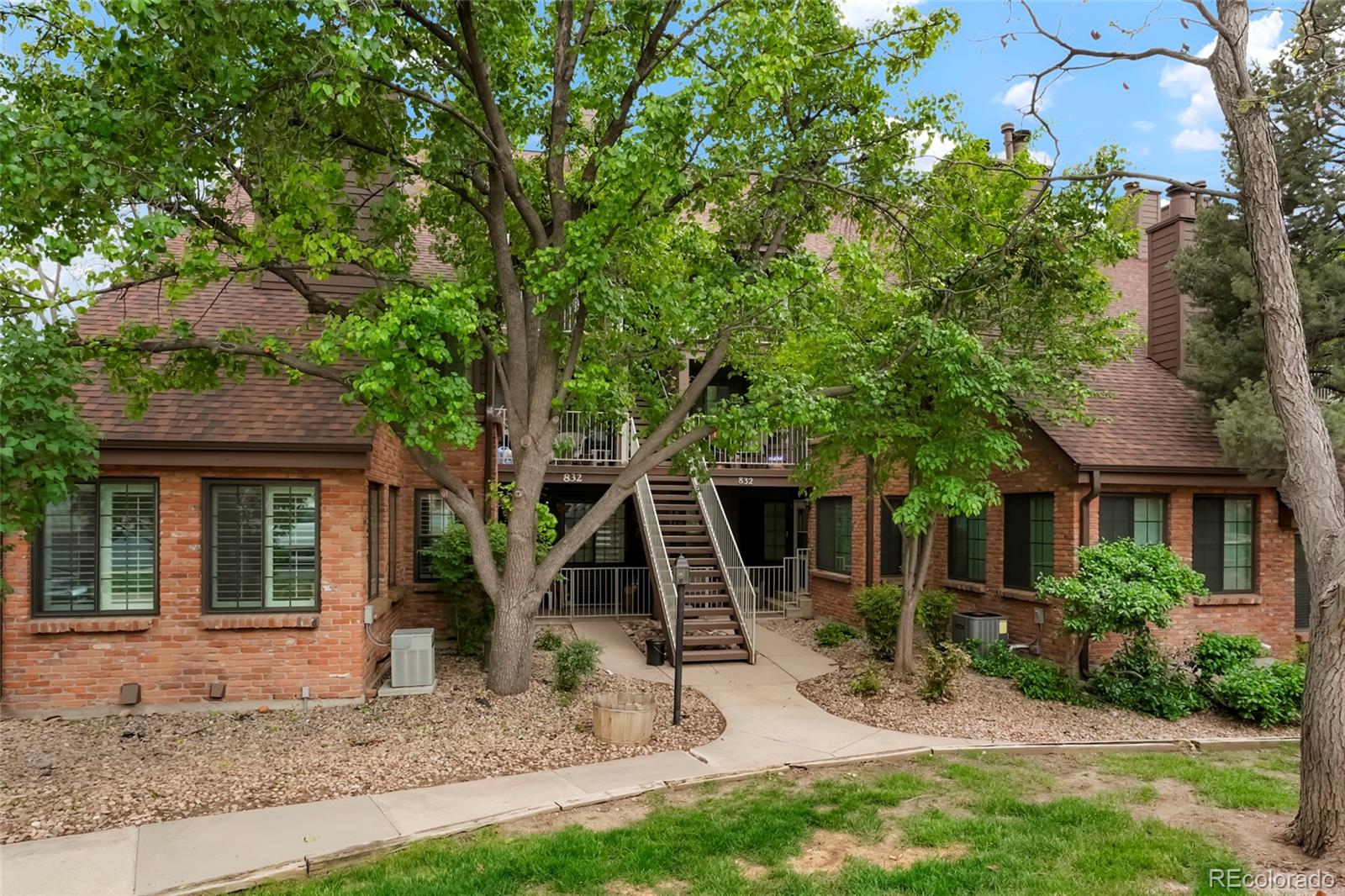 CMA Image for 832 S Vance Street,Lakewood, Colorado