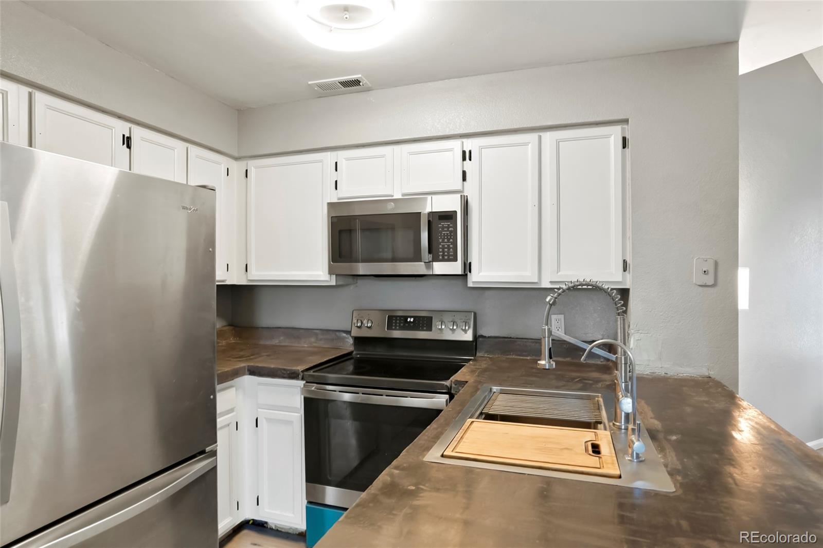 MLS Image #6 for 832 s vance street,lakewood, Colorado
