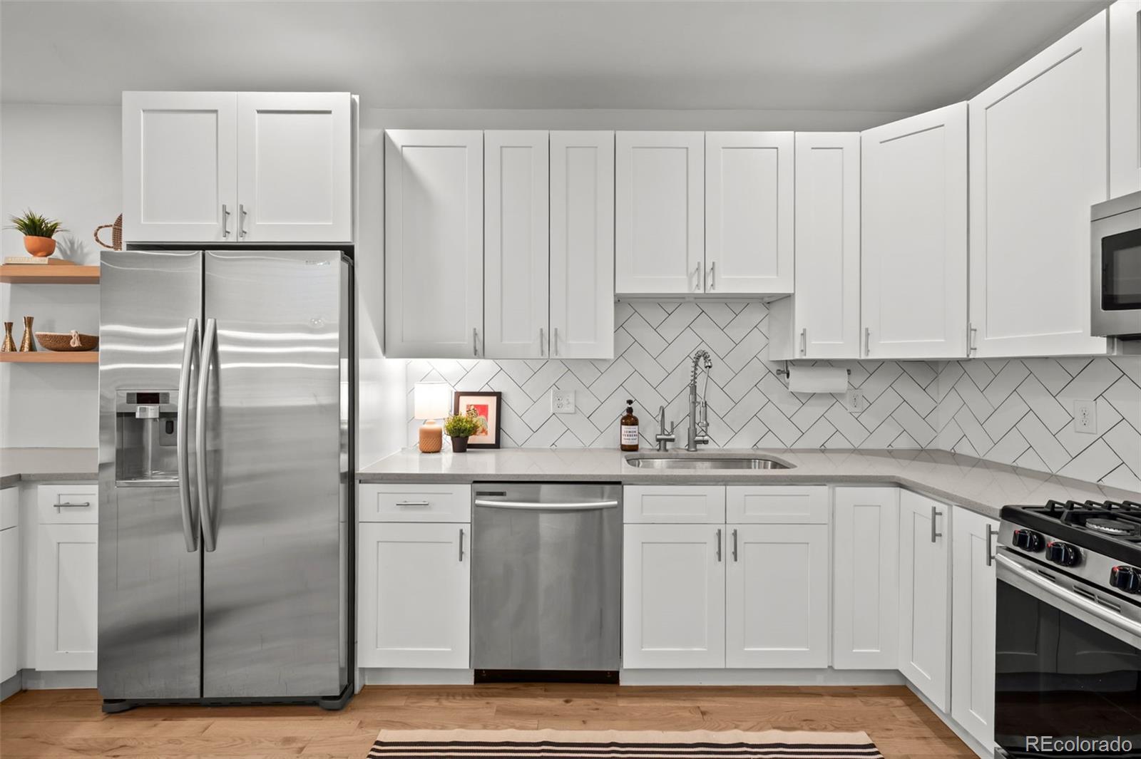 MLS Image #10 for 3003  california street,denver, Colorado