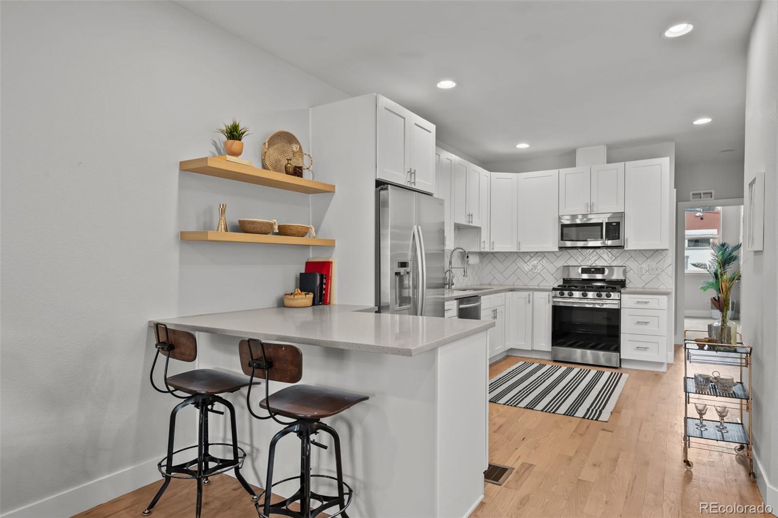 MLS Image #7 for 3003  california street,denver, Colorado