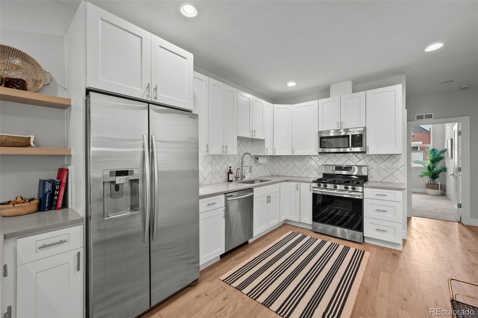 MLS Image #8 for 3003  california street,denver, Colorado