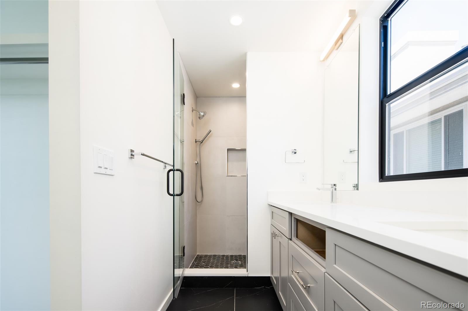 MLS Image #19 for 263 s jackson street,denver, Colorado