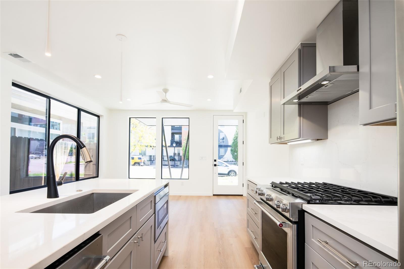 MLS Image #2 for 263 s jackson street,denver, Colorado
