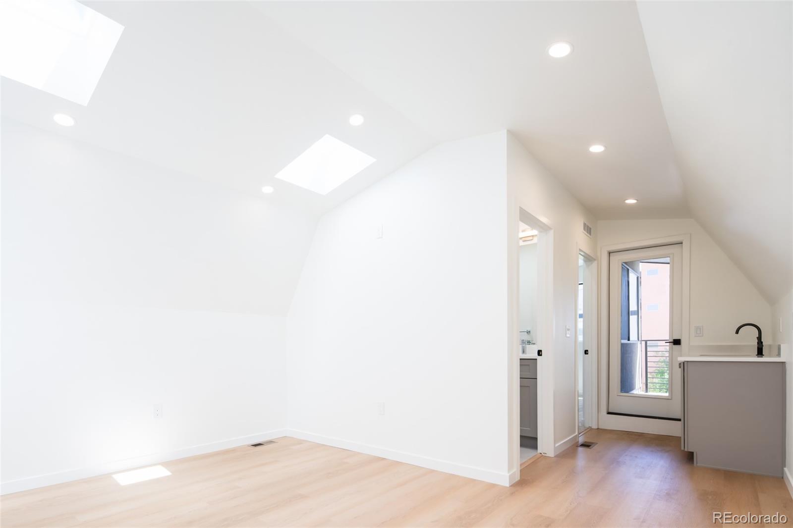 MLS Image #23 for 263 s jackson street,denver, Colorado