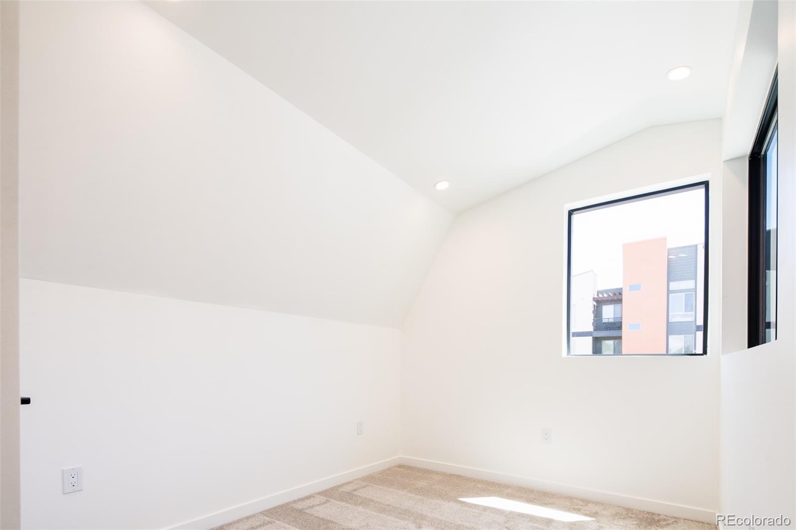 MLS Image #26 for 263 s jackson street,denver, Colorado