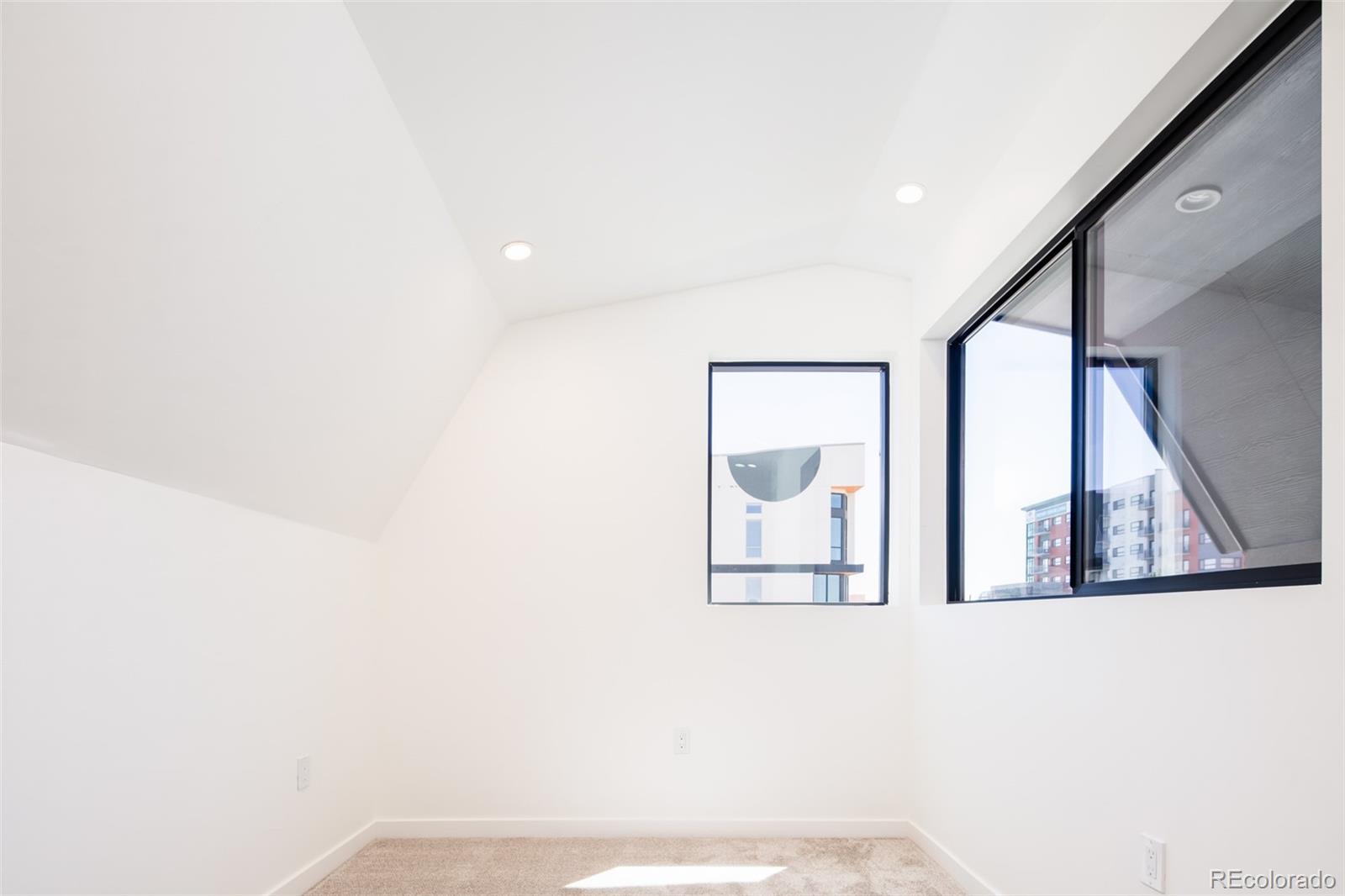MLS Image #27 for 263 s jackson street,denver, Colorado