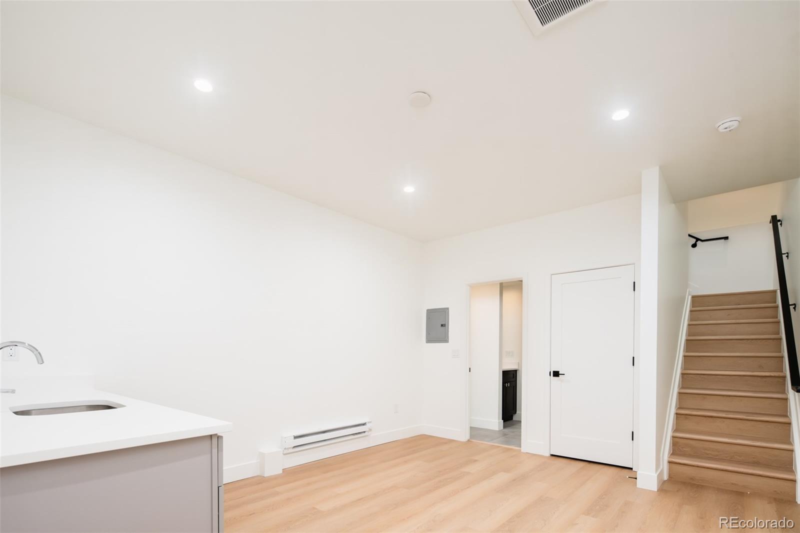 MLS Image #36 for 263 s jackson street,denver, Colorado