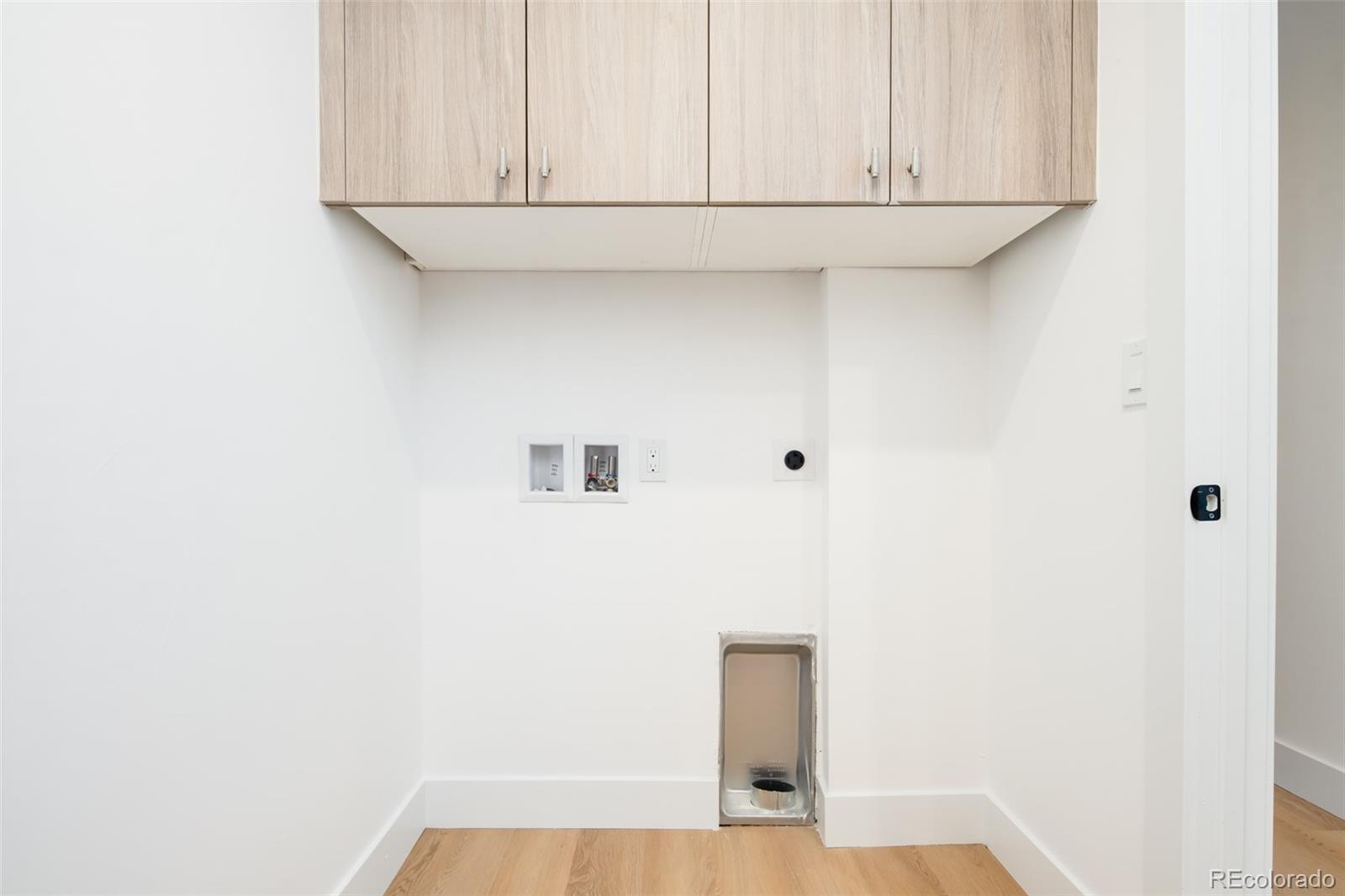 MLS Image #16 for 3433  lawrence street,denver, Colorado
