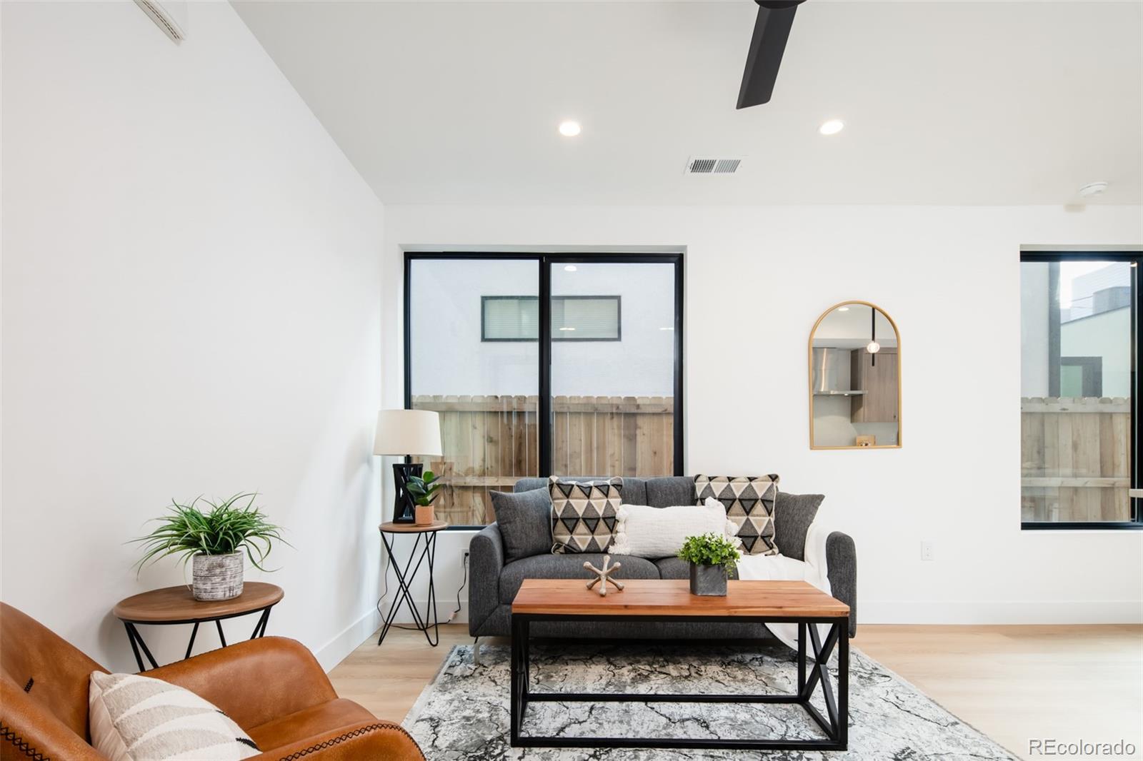 MLS Image #2 for 3433  lawrence street,denver, Colorado