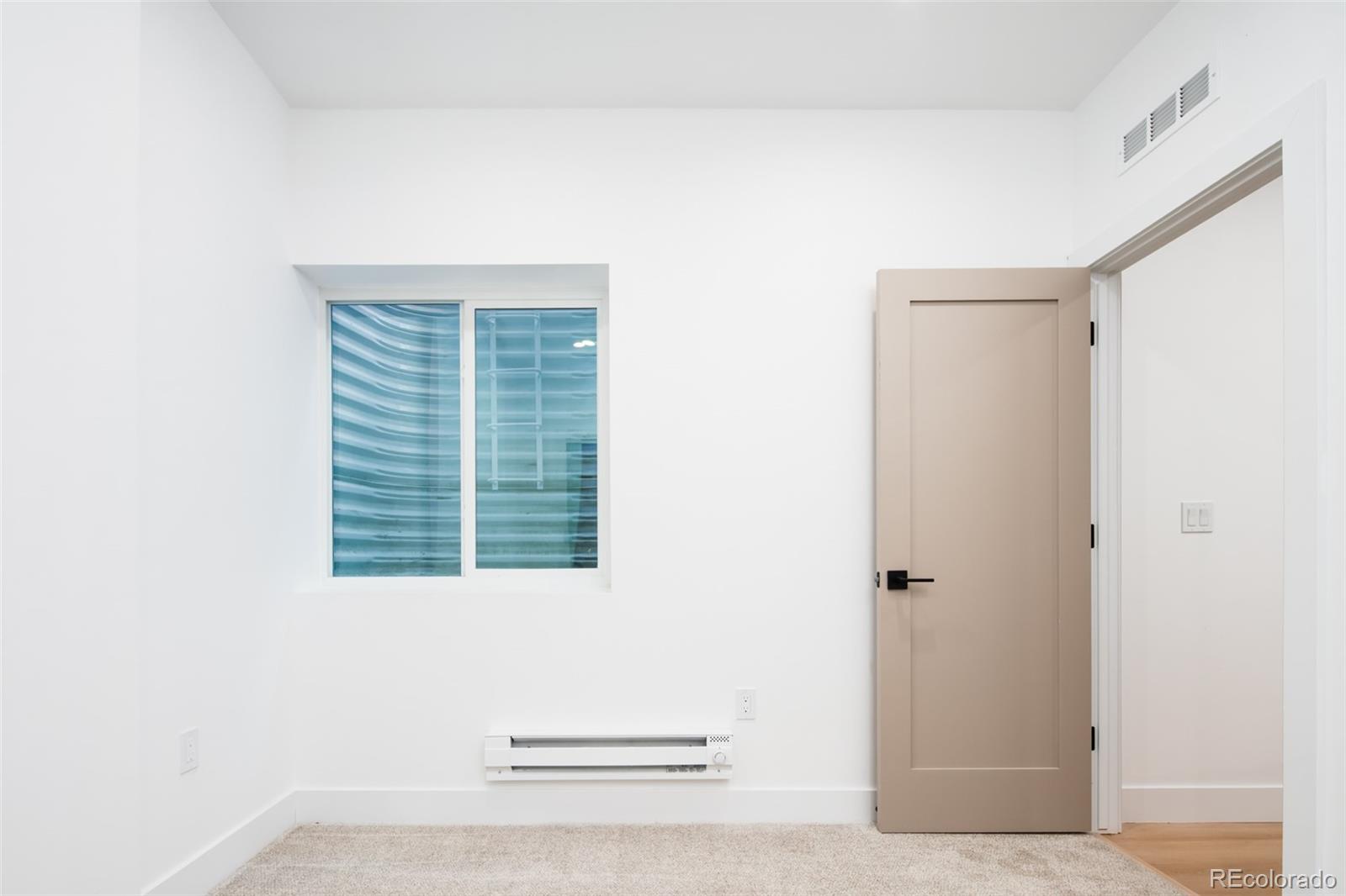 MLS Image #25 for 3433  lawrence street,denver, Colorado
