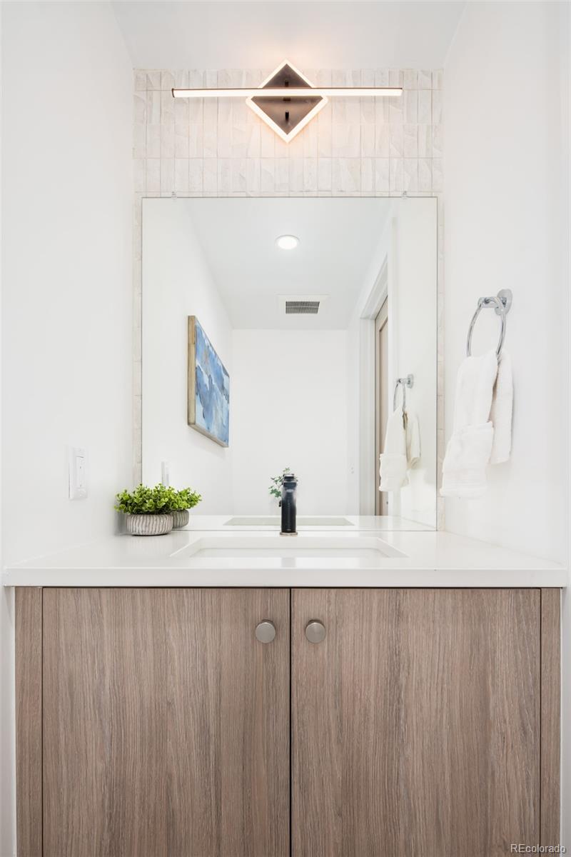 MLS Image #8 for 3433  lawrence street,denver, Colorado