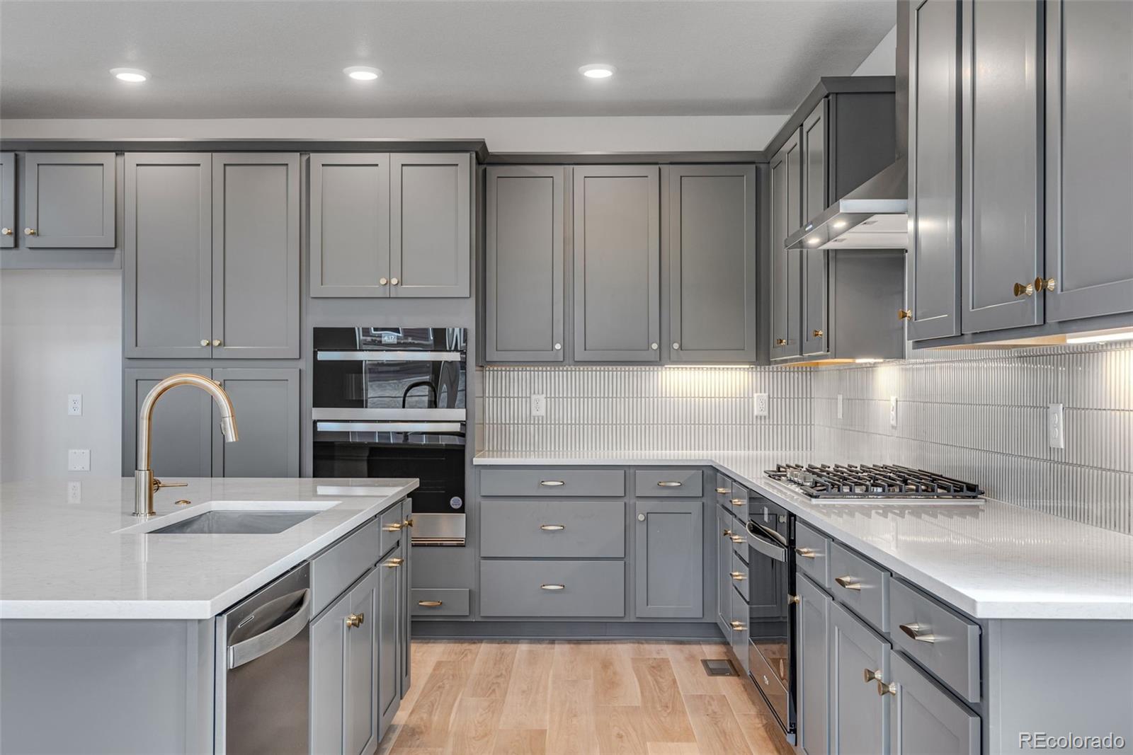 MLS Image #10 for 8585  eckley street,littleton, Colorado
