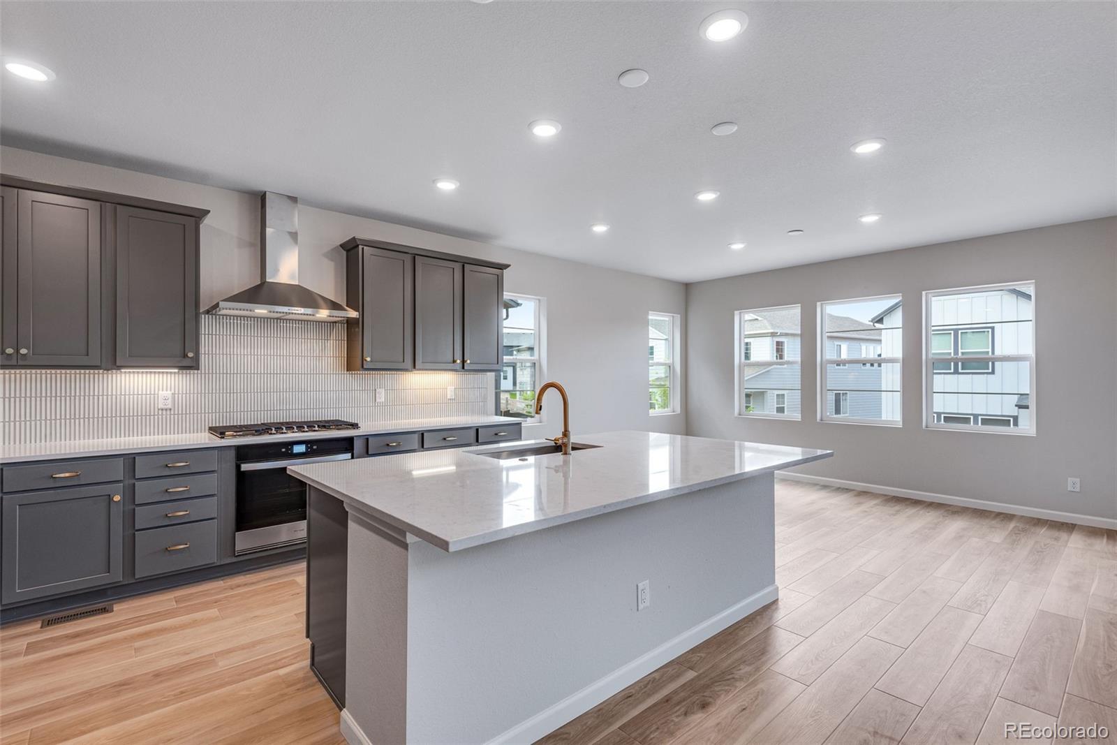 MLS Image #4 for 8585  eckley street,littleton, Colorado