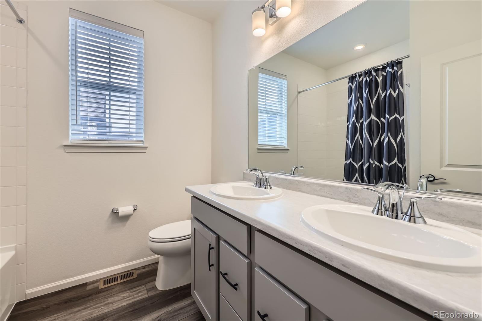 MLS Image #14 for 15376  ivanhoe court,thornton, Colorado