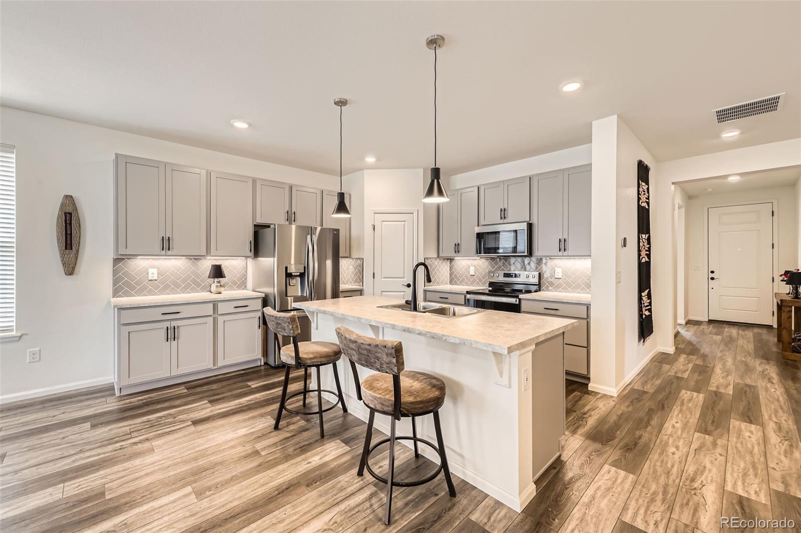 MLS Image #2 for 15376  ivanhoe court,thornton, Colorado