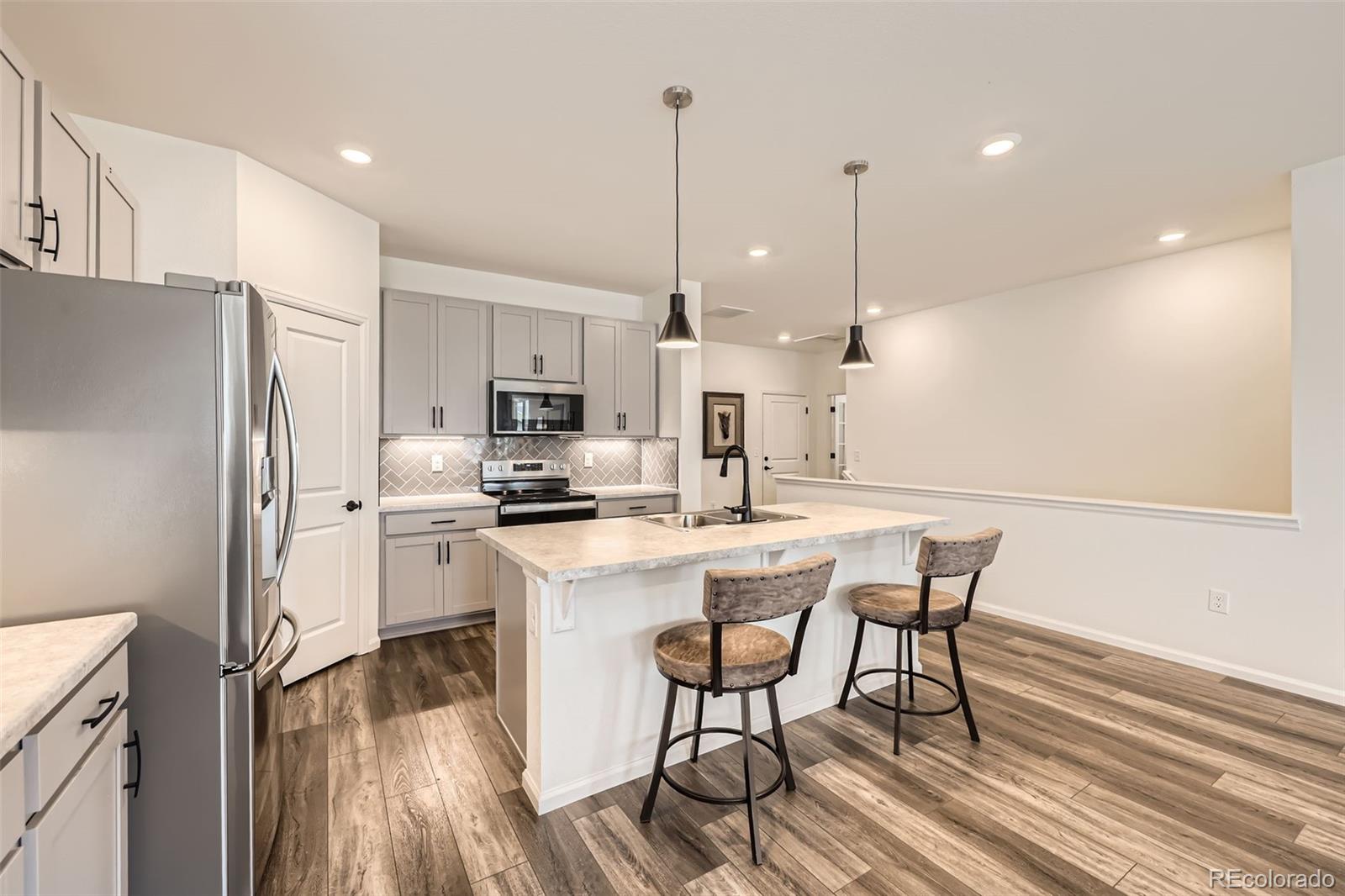MLS Image #3 for 15376  ivanhoe court,thornton, Colorado