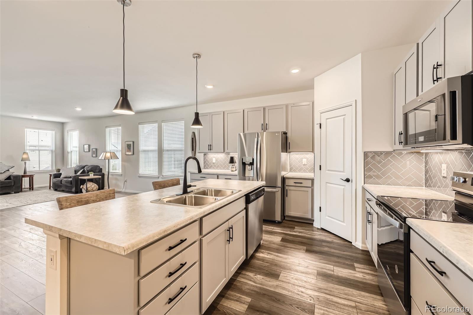 MLS Image #4 for 15376  ivanhoe court,thornton, Colorado