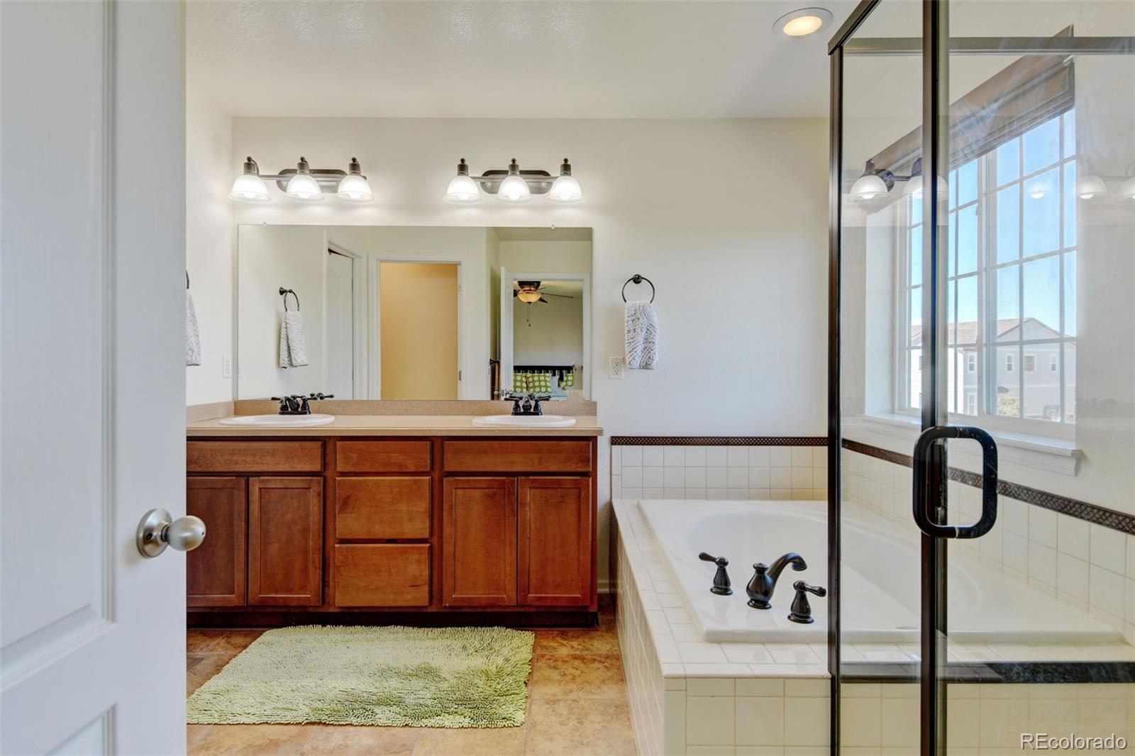 MLS Image #16 for 7081 s oak hill circle,aurora, Colorado