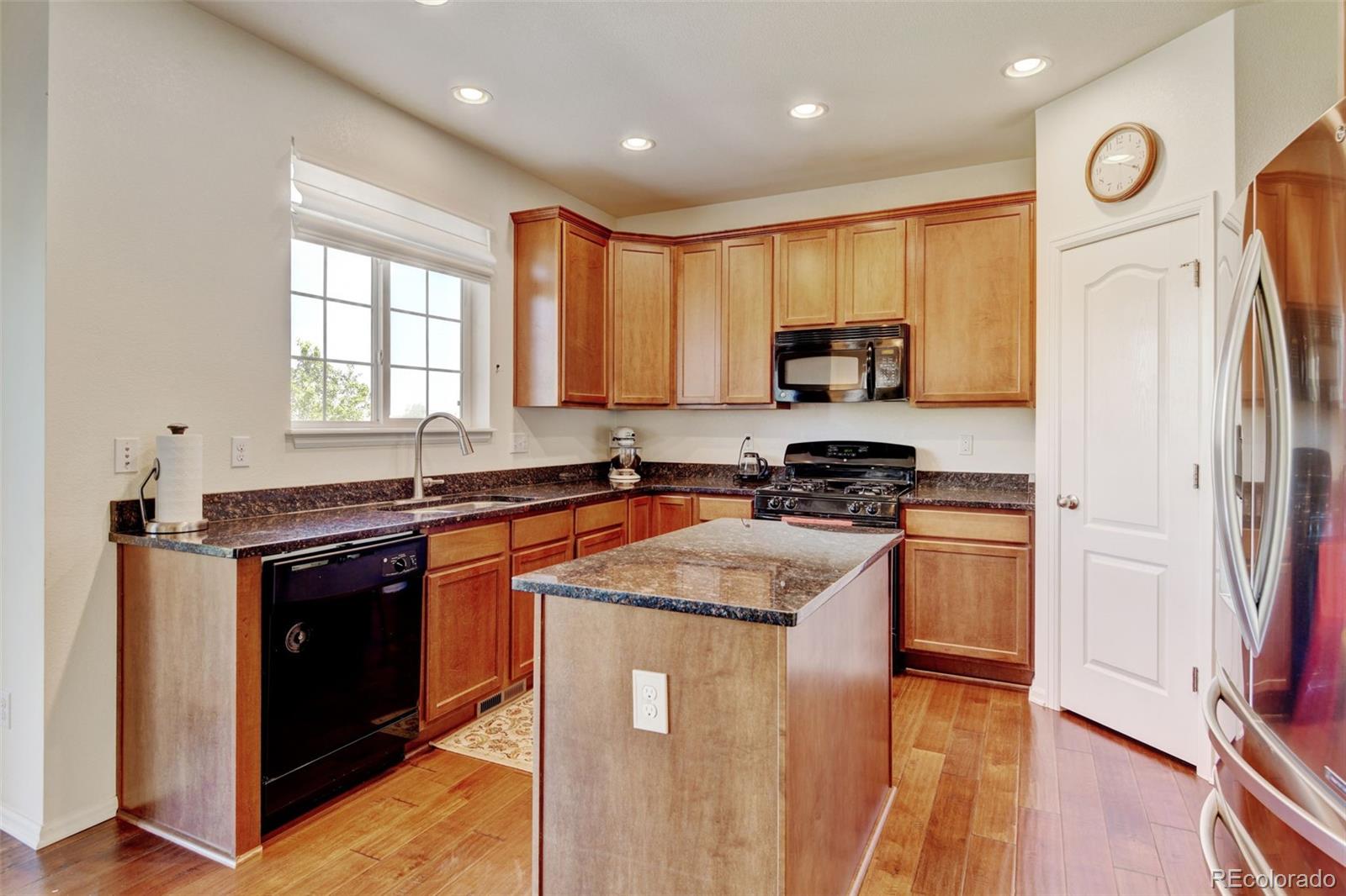 MLS Image #9 for 7081 s oak hill circle,aurora, Colorado