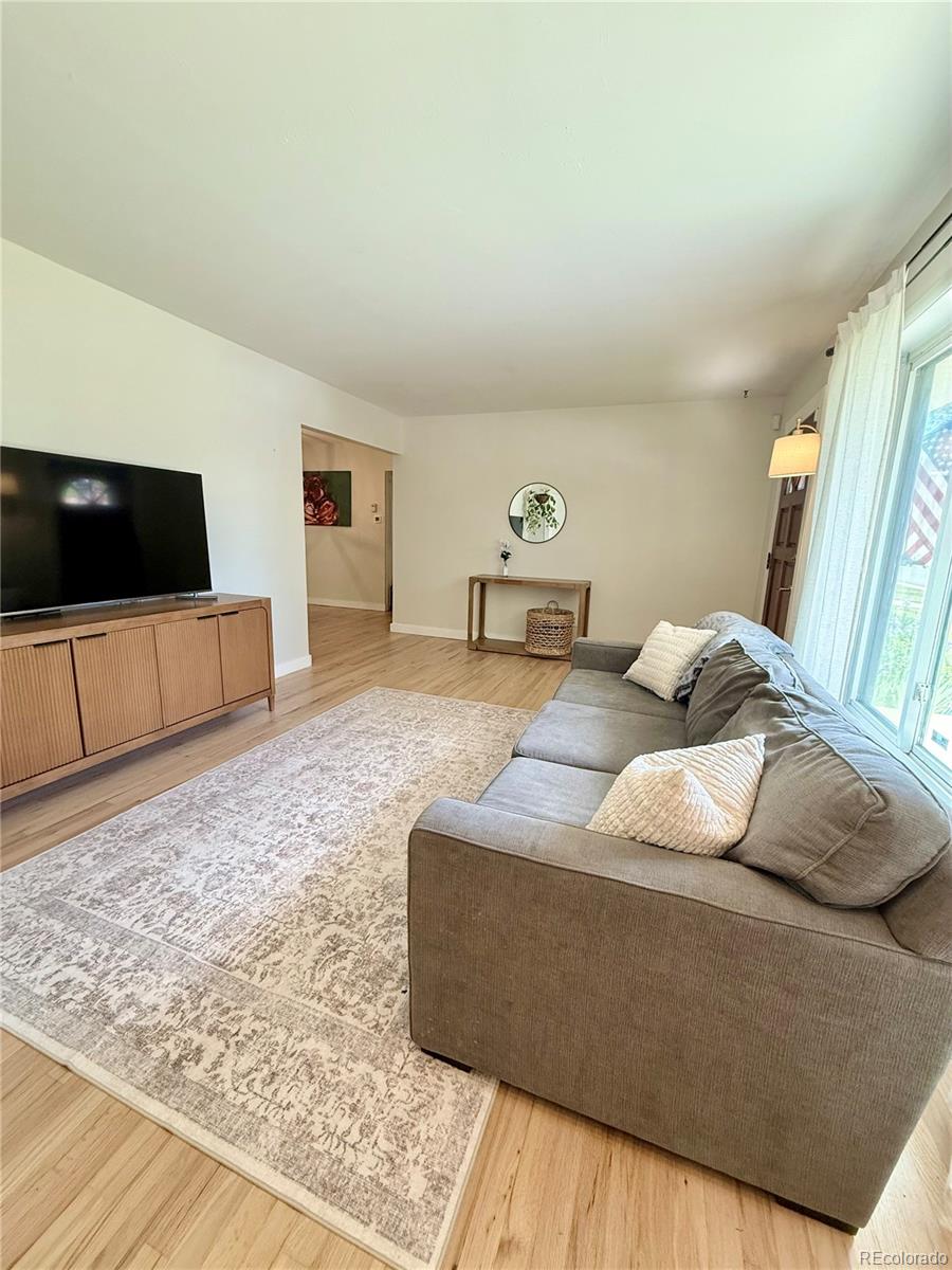 MLS Image #4 for 4425 e harvard avenue,denver, Colorado