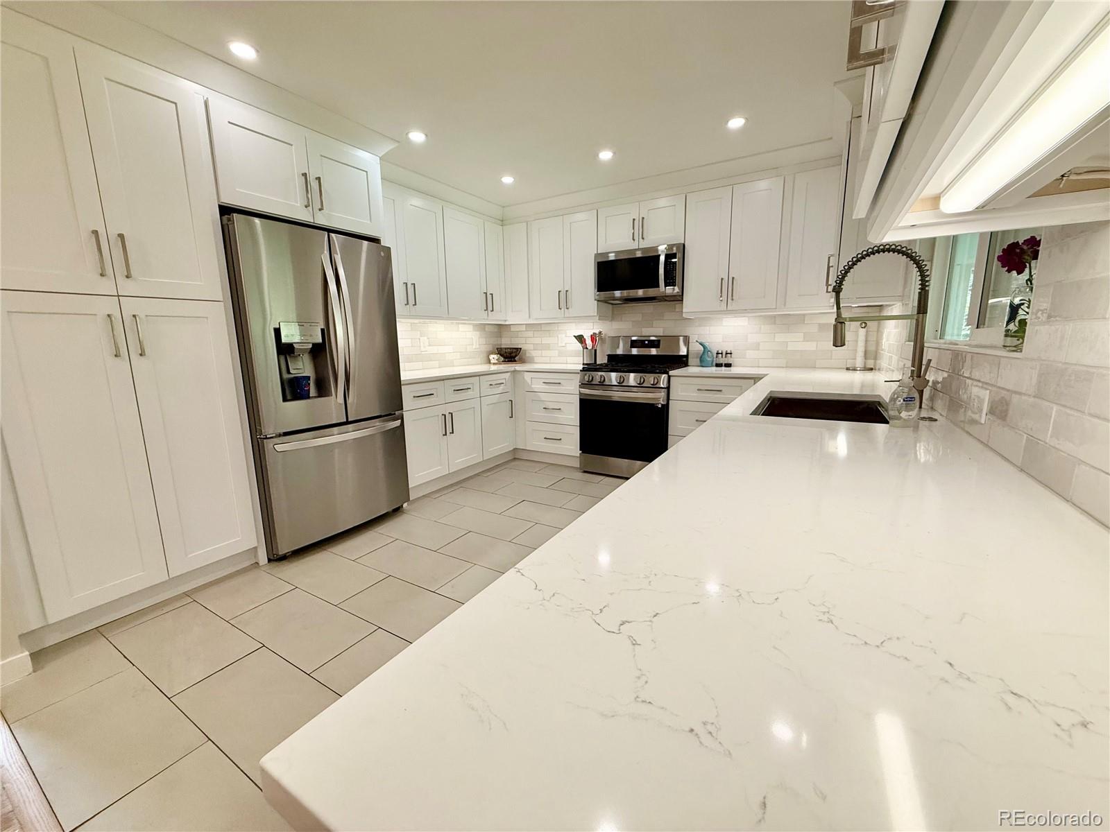 MLS Image #7 for 4425 e harvard avenue,denver, Colorado