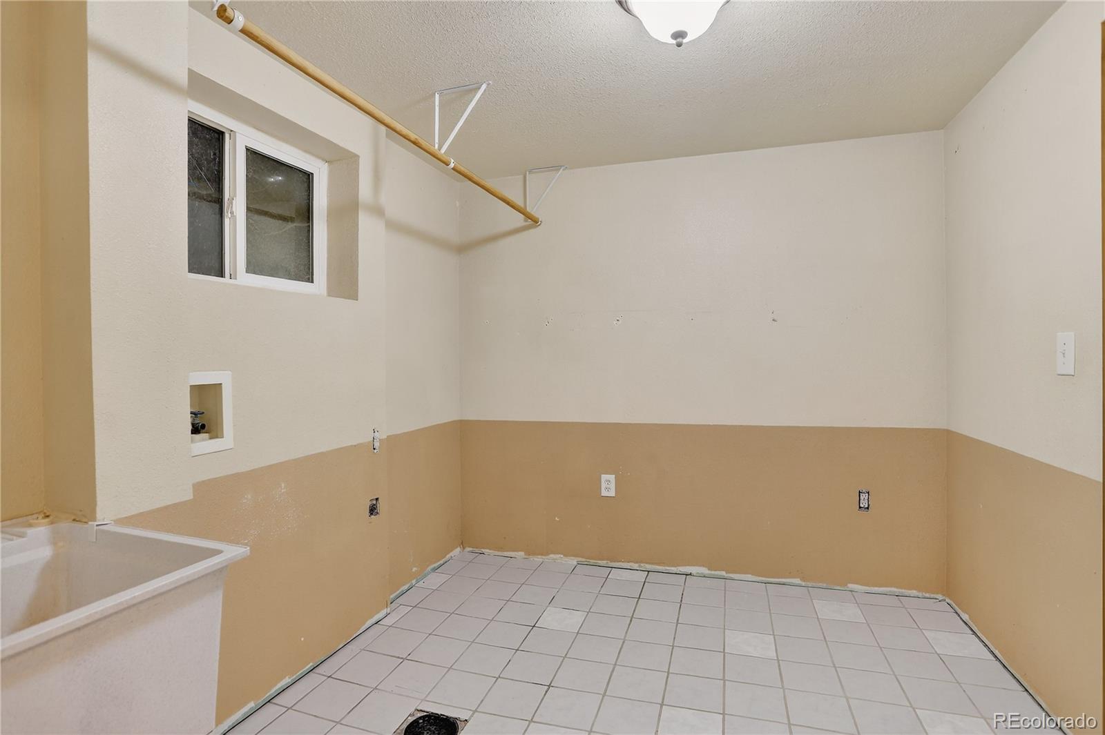 MLS Image #39 for 2406  horrogate road,byers, Colorado